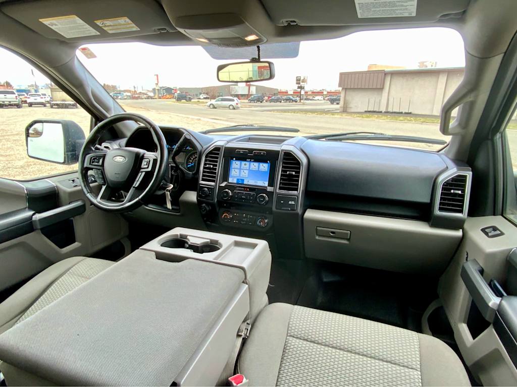 2017 Ford F-150 XLT 13