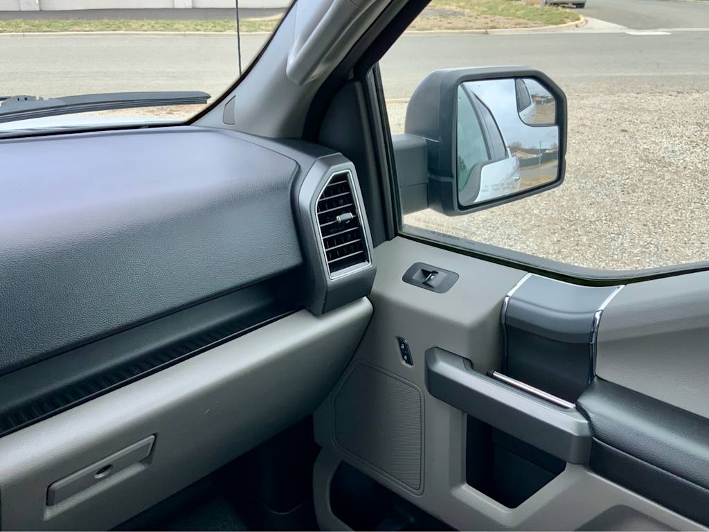 2017 Ford F-150 XLT 41