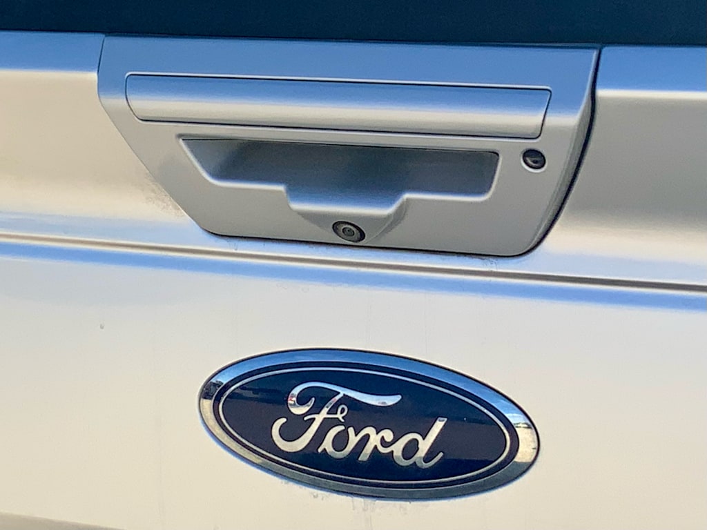 Thumbnail: 2018 Ford F-150 - 32