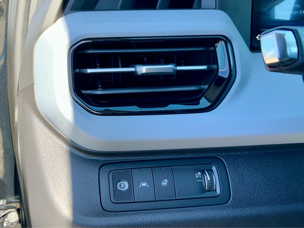 Thumbnail: 2027 Chevrolet Bolt EV - 34
