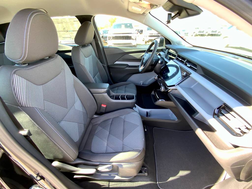 Thumbnail: 2027 Chevrolet Bolt EV - 10