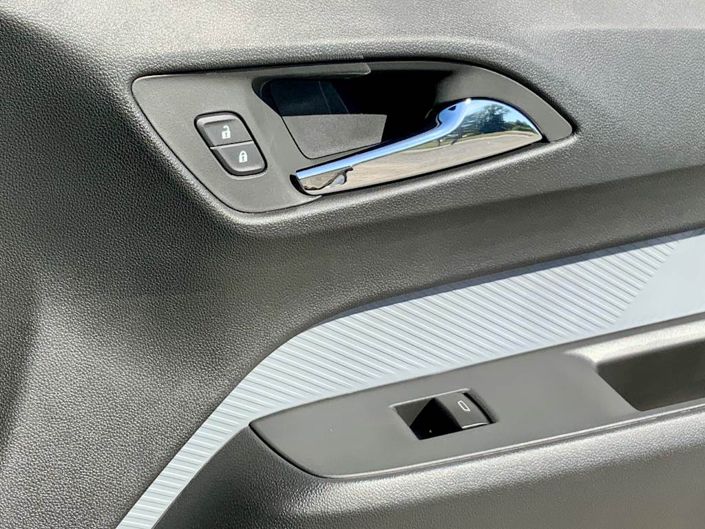Thumbnail: 2027 Chevrolet Bolt EV - 38