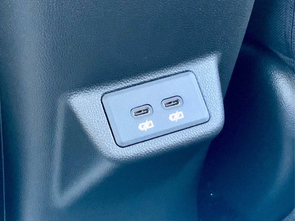 Thumbnail: 2027 Chevrolet Bolt EV - 36