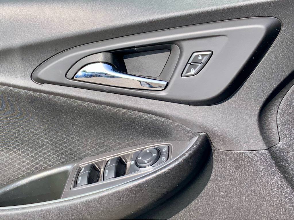 Thumbnail: 2025 Chevrolet Malibu - 38