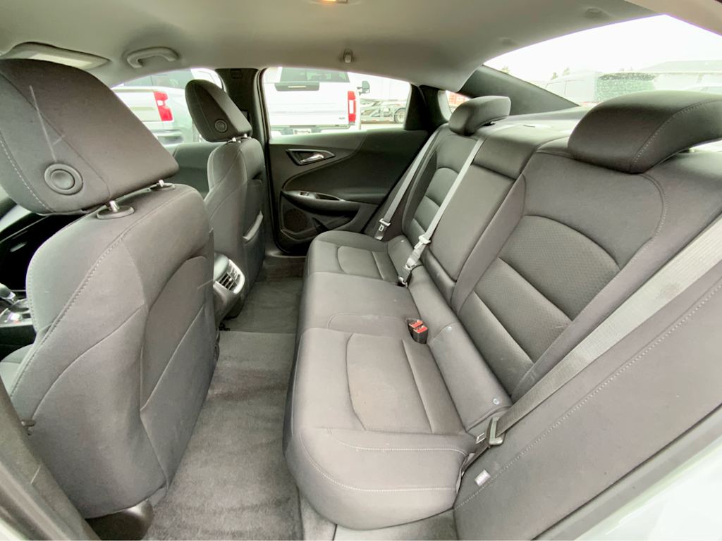 Thumbnail: 2024 Chevrolet Malibu - 12