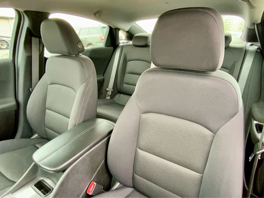 Thumbnail: 2024 Chevrolet Malibu - 32