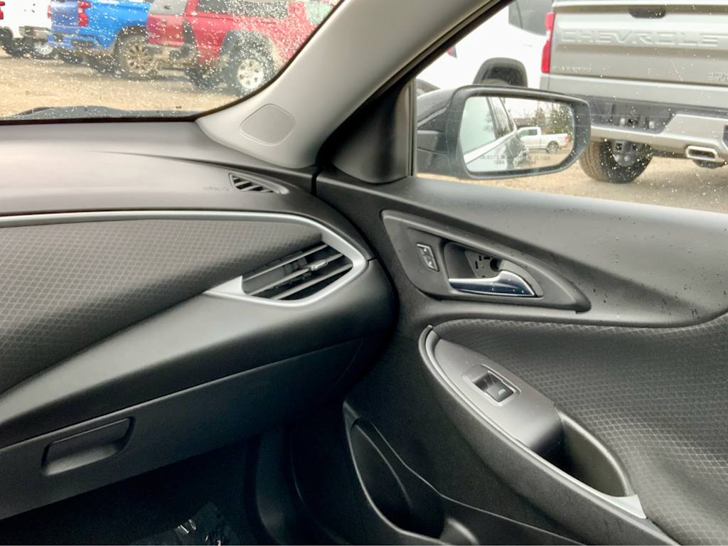 Thumbnail: 2024 Chevrolet Malibu - 37