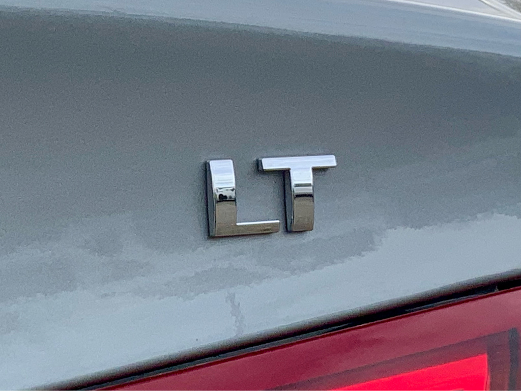 Thumbnail: 2023 Chevrolet Malibu - 32