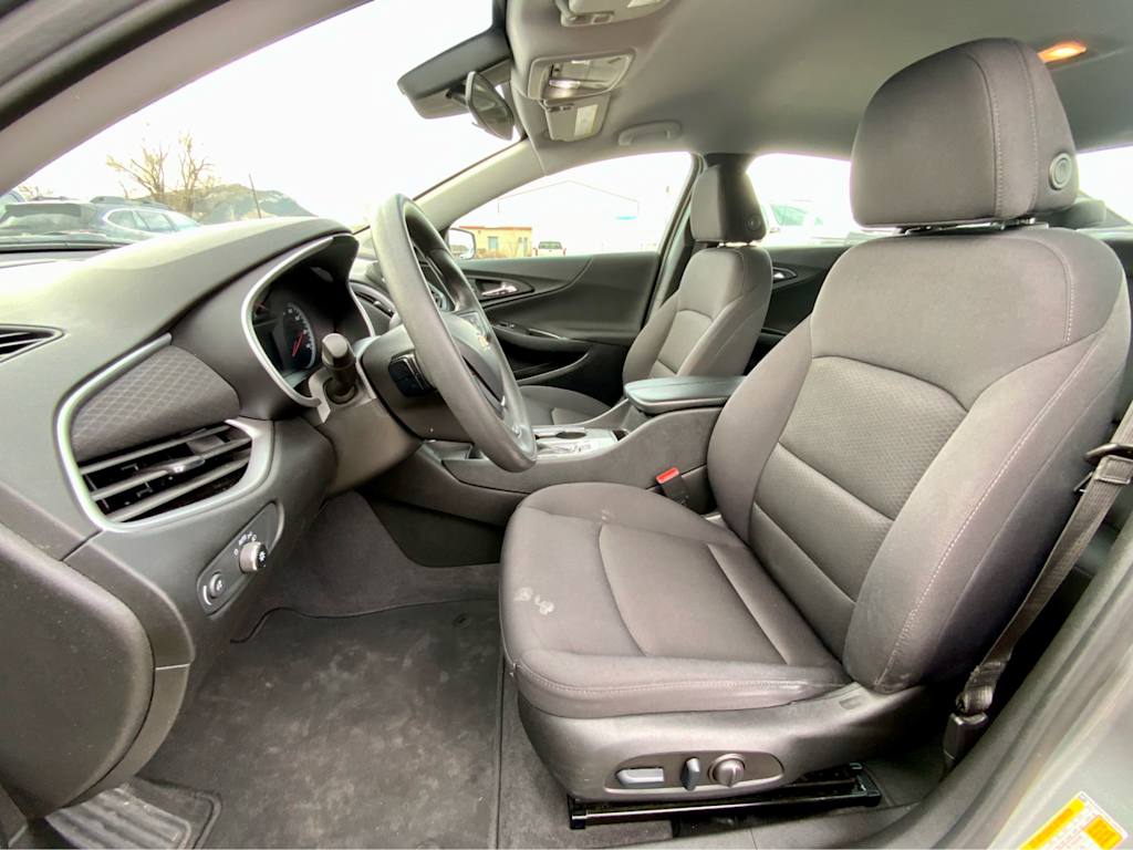 Thumbnail: 2023 Chevrolet Malibu - 10