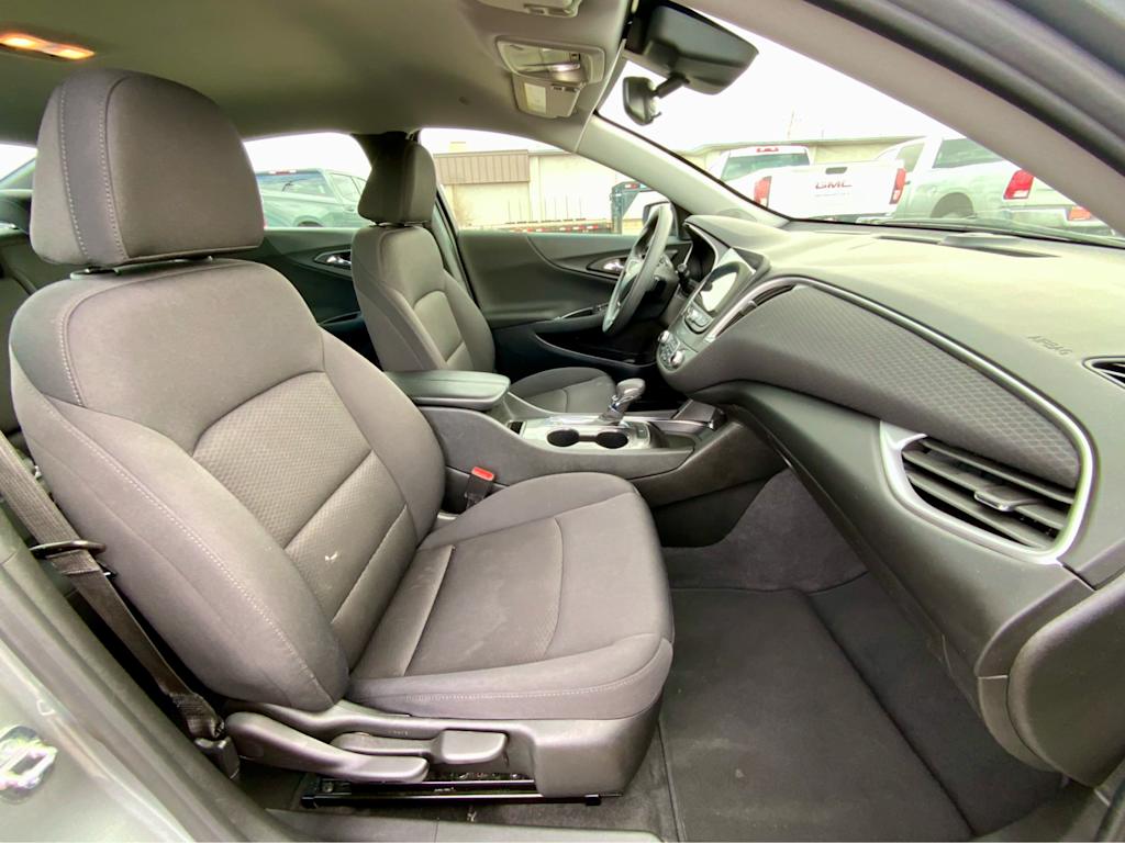 Thumbnail: 2023 Chevrolet Malibu - 11