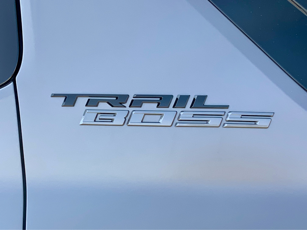 Thumbnail: 2026 Chevrolet Silverado EV - 36