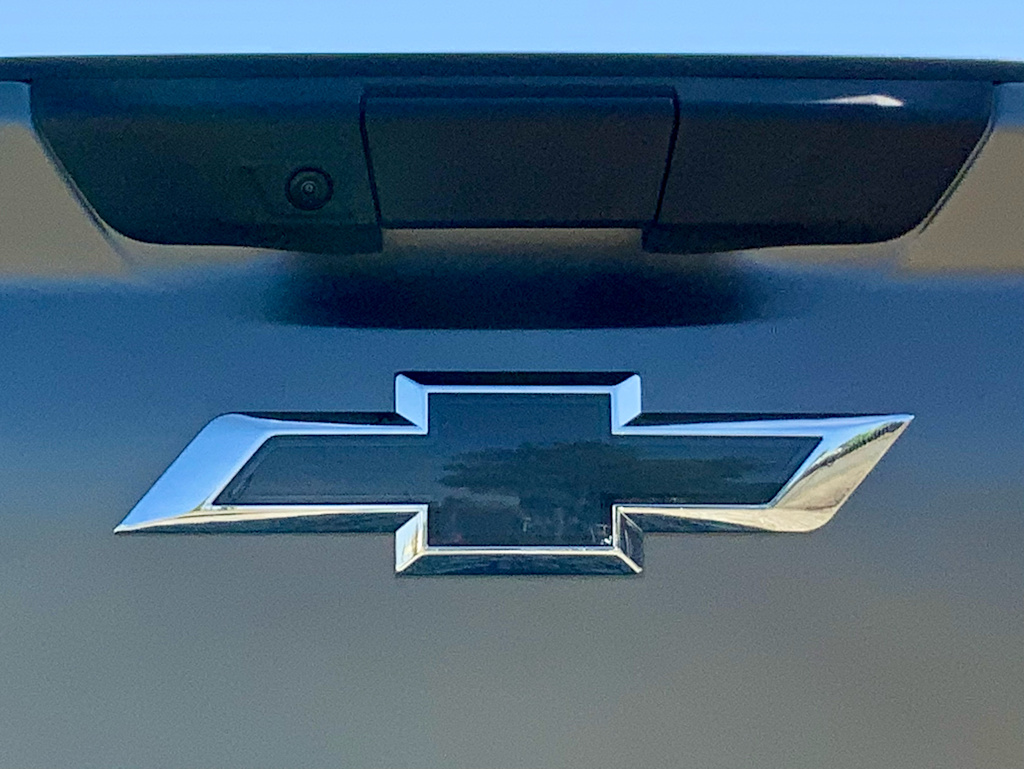 Thumbnail: 2026 Chevrolet Silverado EV - 37