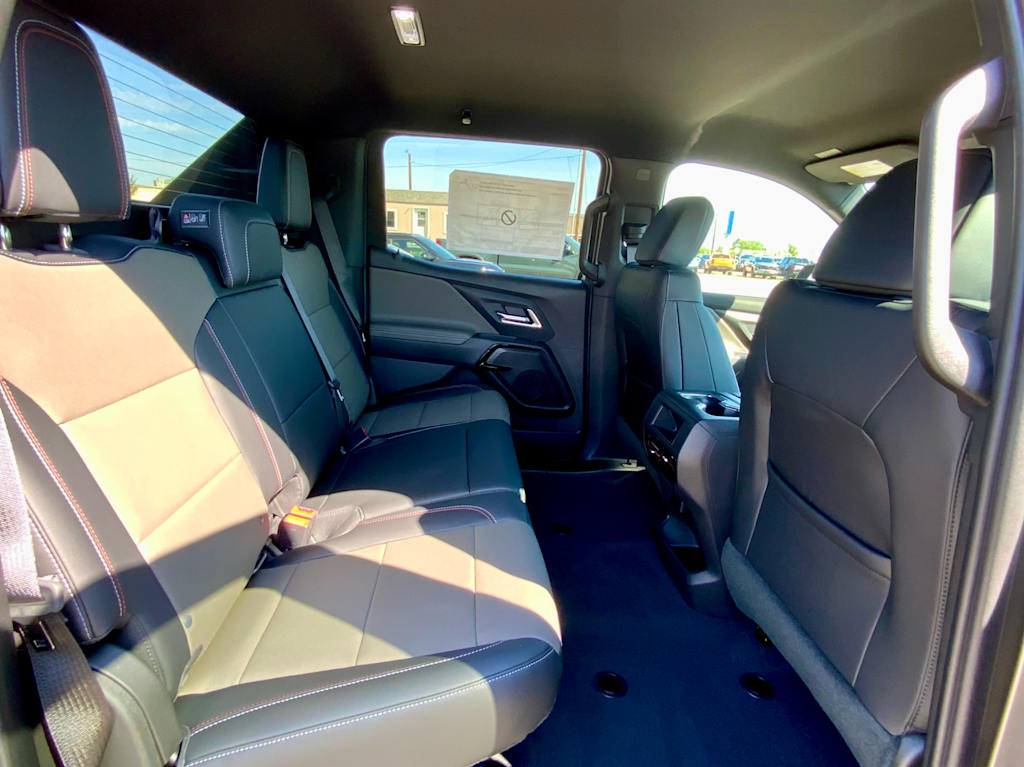 Thumbnail: 2026 Chevrolet Silverado EV - 38