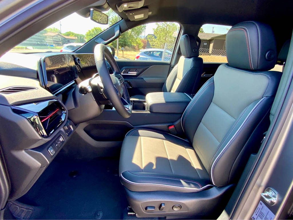 Thumbnail: 2026 Chevrolet Silverado EV - 10