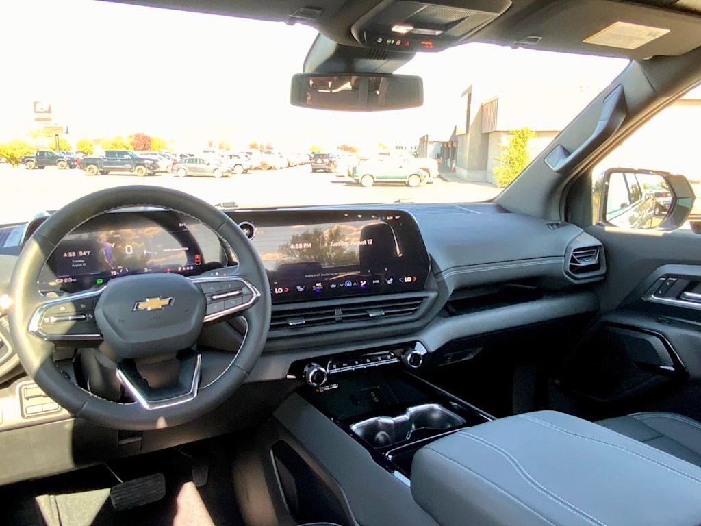 Thumbnail: 2026 Chevrolet Silverado EV - 14