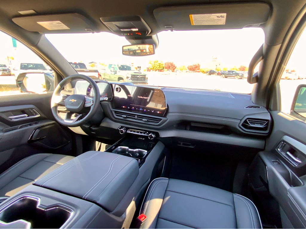 Thumbnail: 2026 Chevrolet Silverado EV - 13