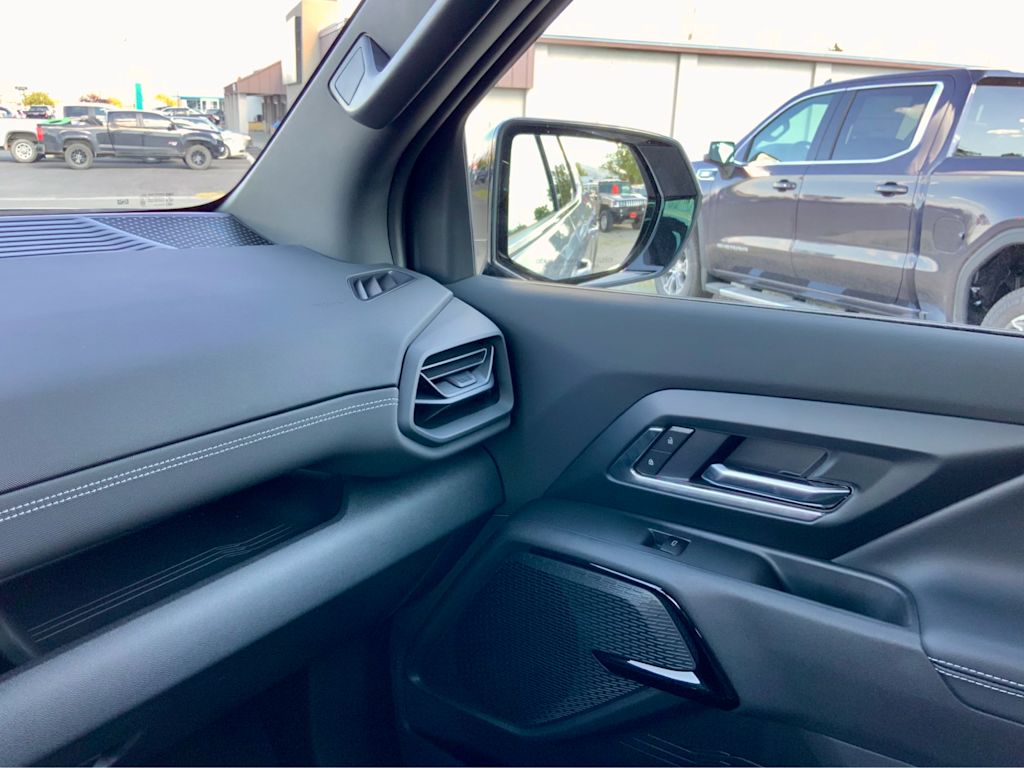 Thumbnail: 2026 Chevrolet Silverado EV - 41