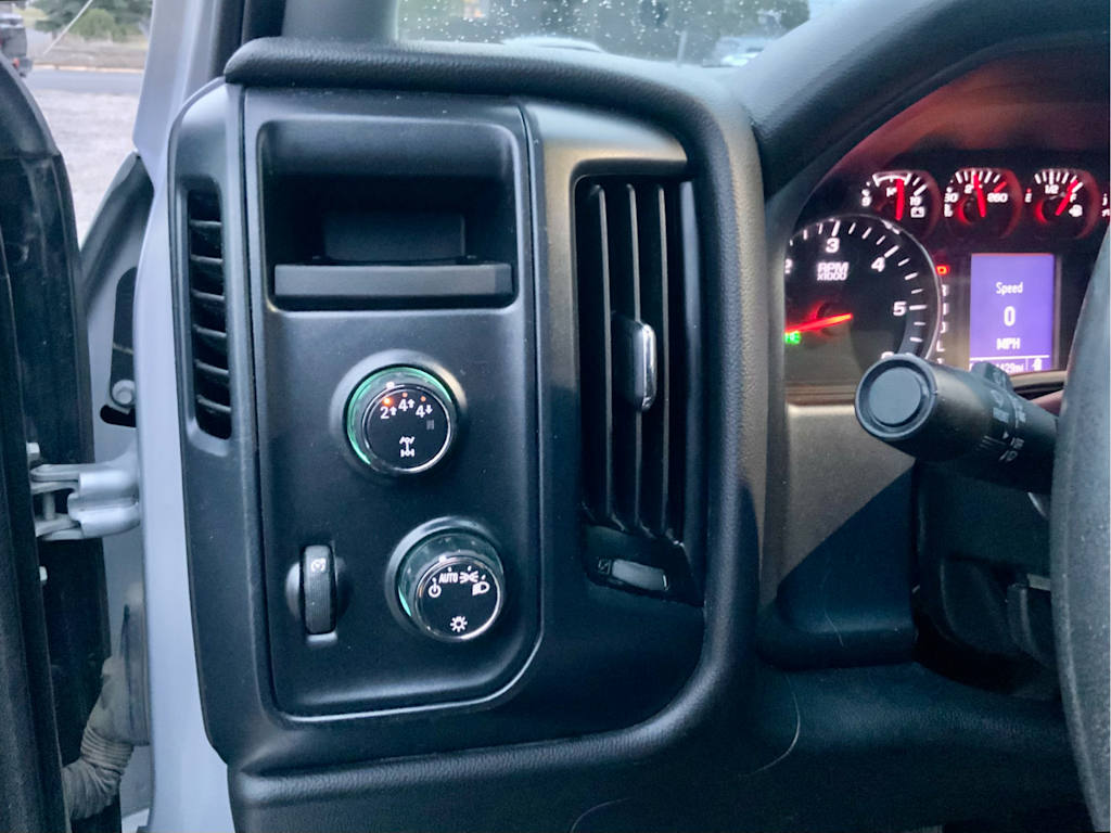 Thumbnail: 2018 Chevrolet Silverado 2500 - 39