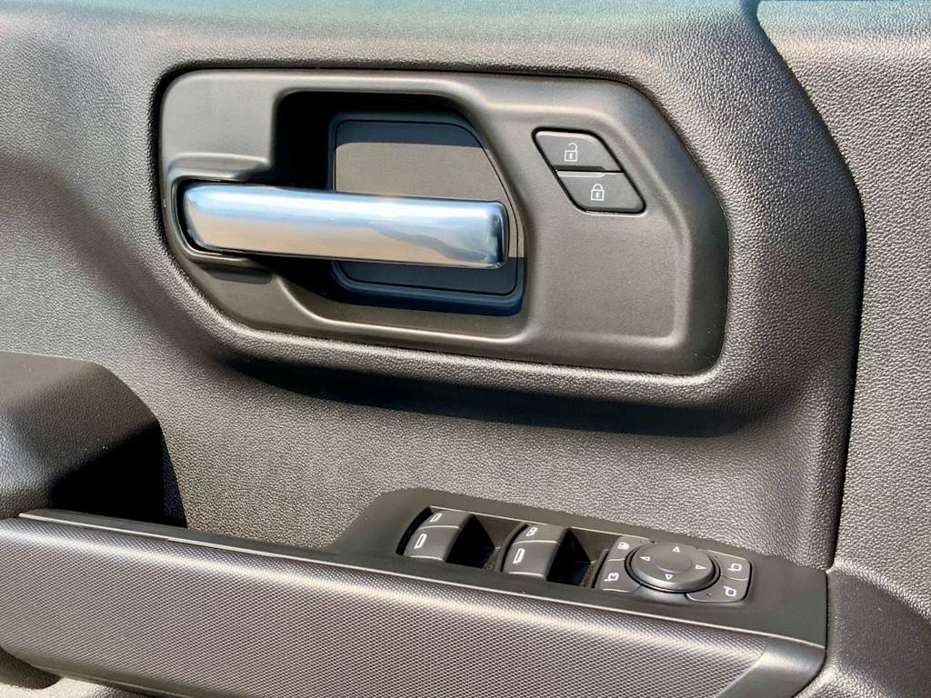 Thumbnail: 2026 Chevrolet Silverado 2500 - 42