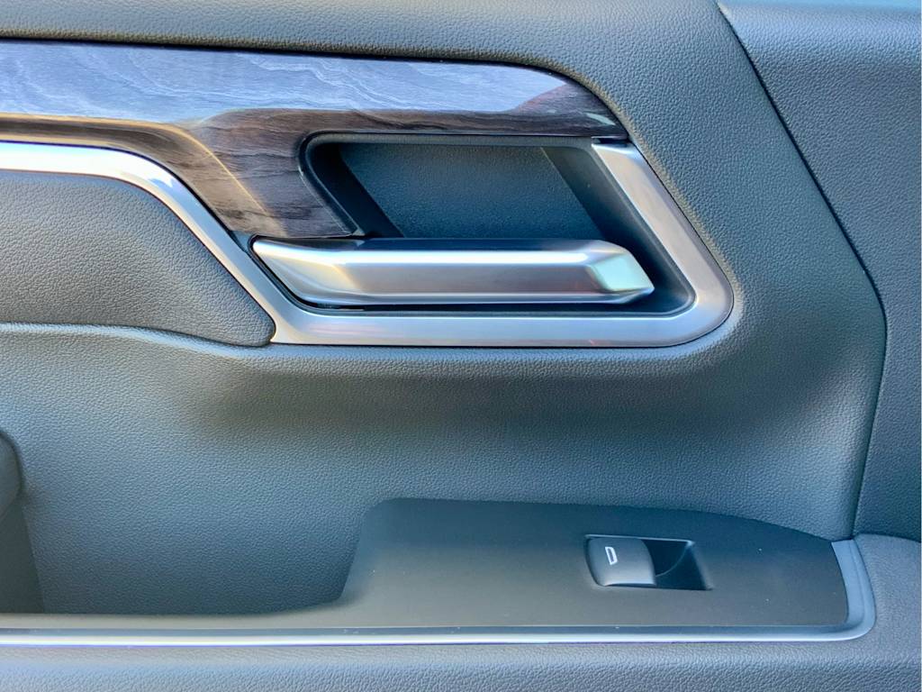 Thumbnail: 2026 Chevrolet Silverado 2500 - 50