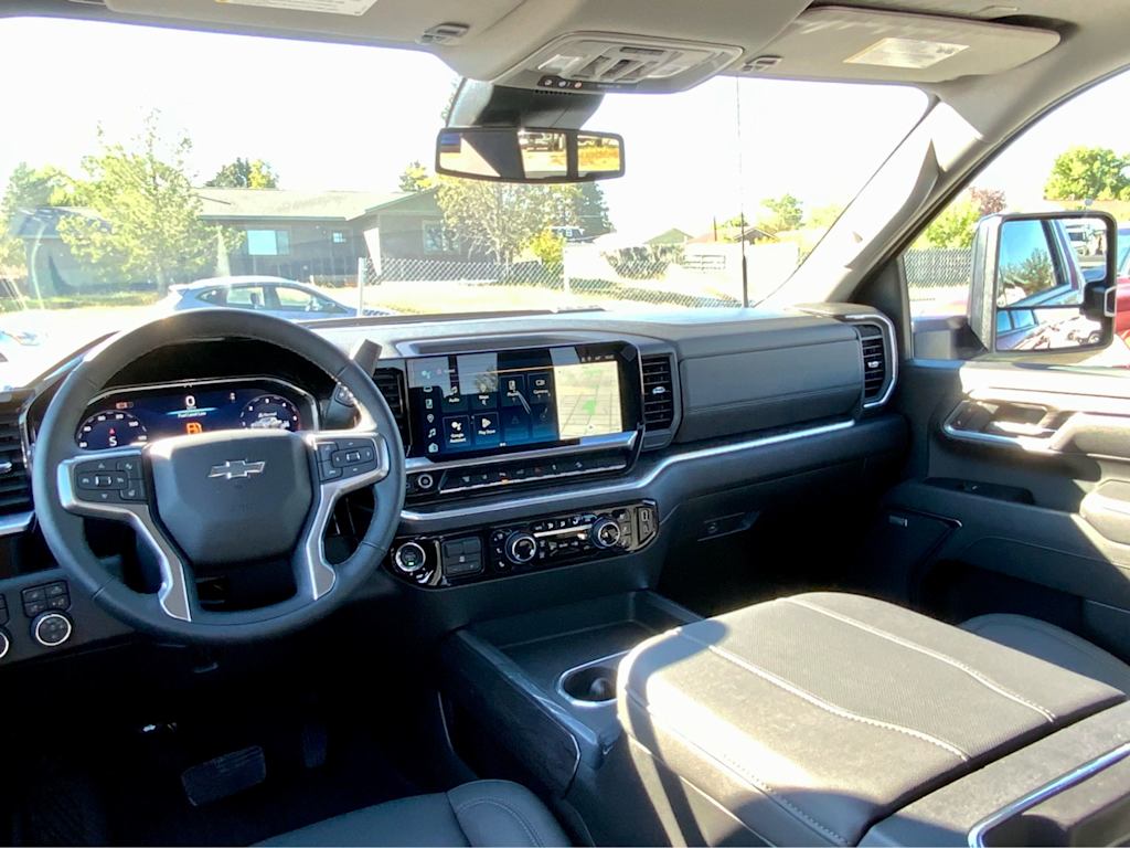 Thumbnail: 2026 Chevrolet Silverado 2500 - 14