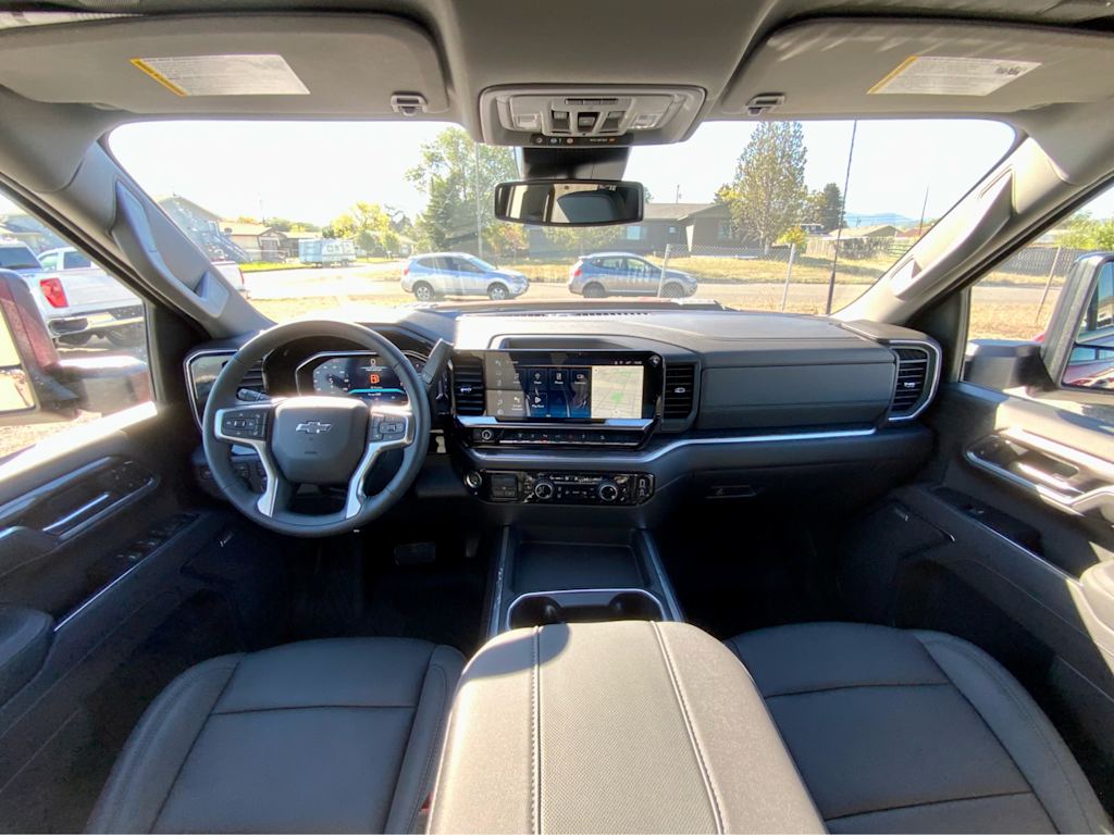 Thumbnail: 2026 Chevrolet Silverado 2500 - 2