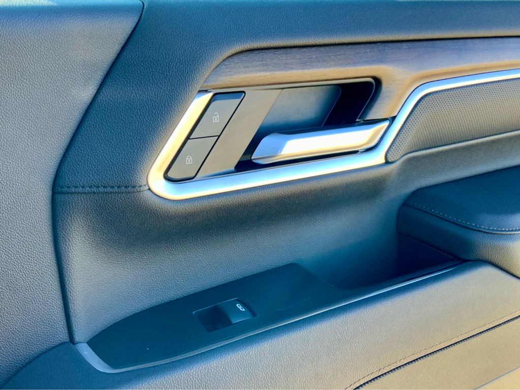 Thumbnail: 2026 Chevrolet Silverado 3500 - 55