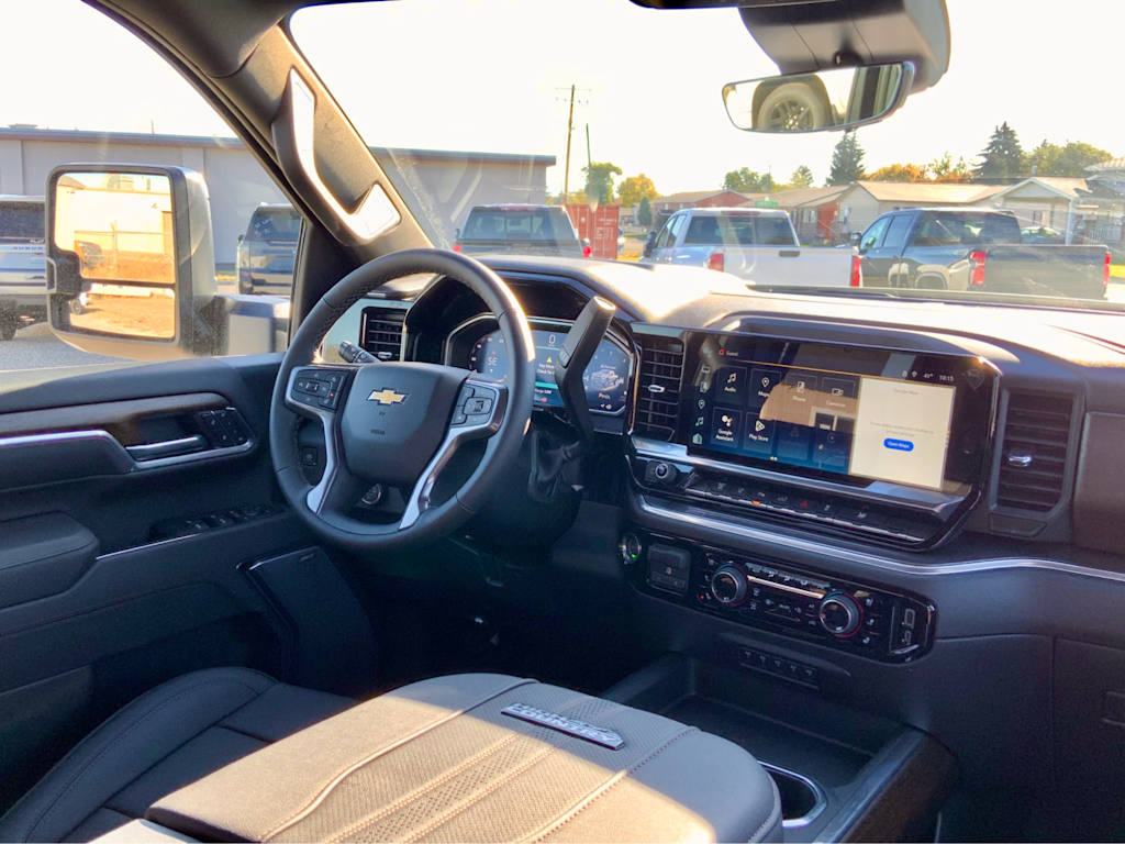 Thumbnail: 2026 Chevrolet Silverado 3500 - 44