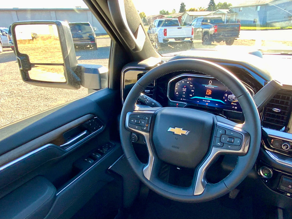 Thumbnail: 2026 Chevrolet Silverado 3500 - 46