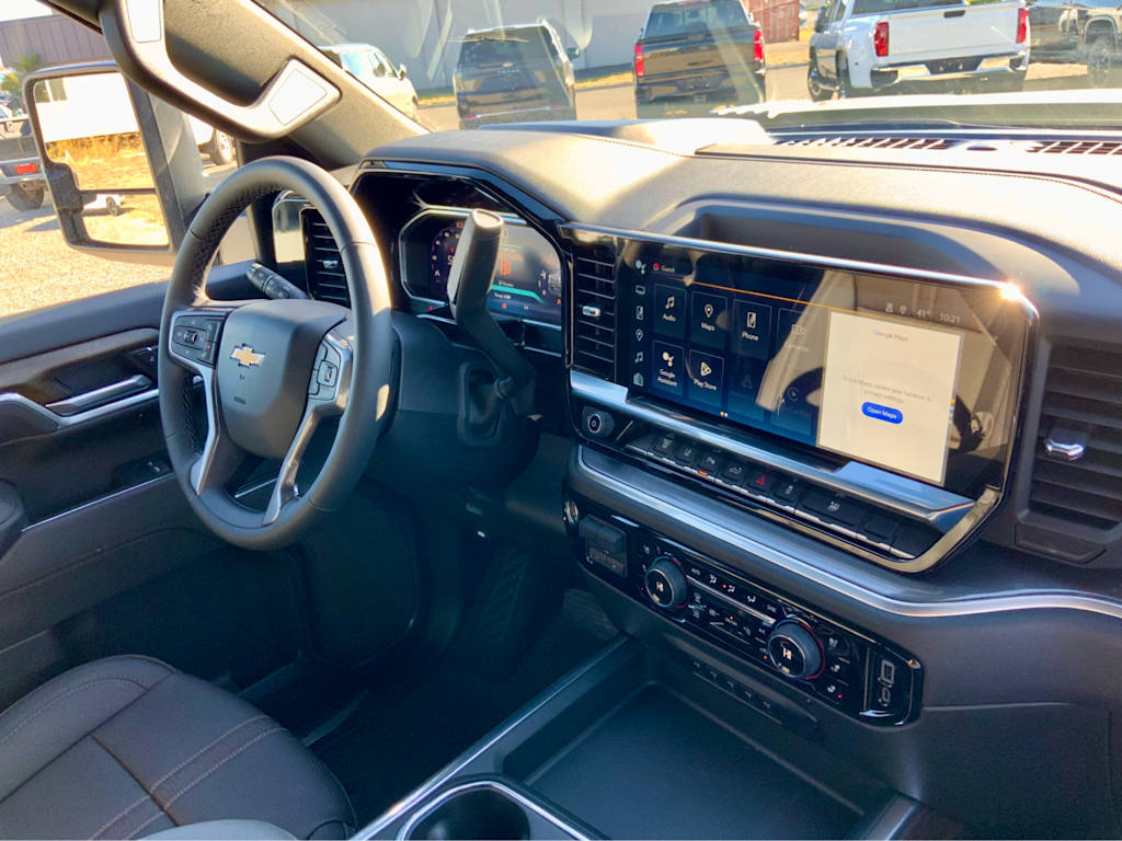 Thumbnail: 2026 Chevrolet Silverado 3500 - 49