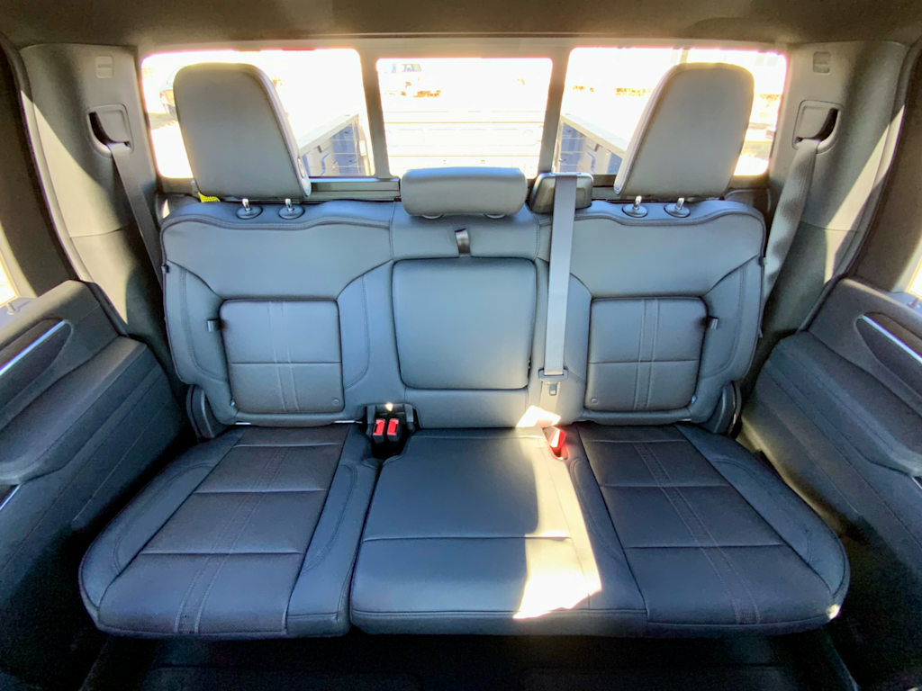 Thumbnail: 2026 Chevrolet Silverado 3500 - 42