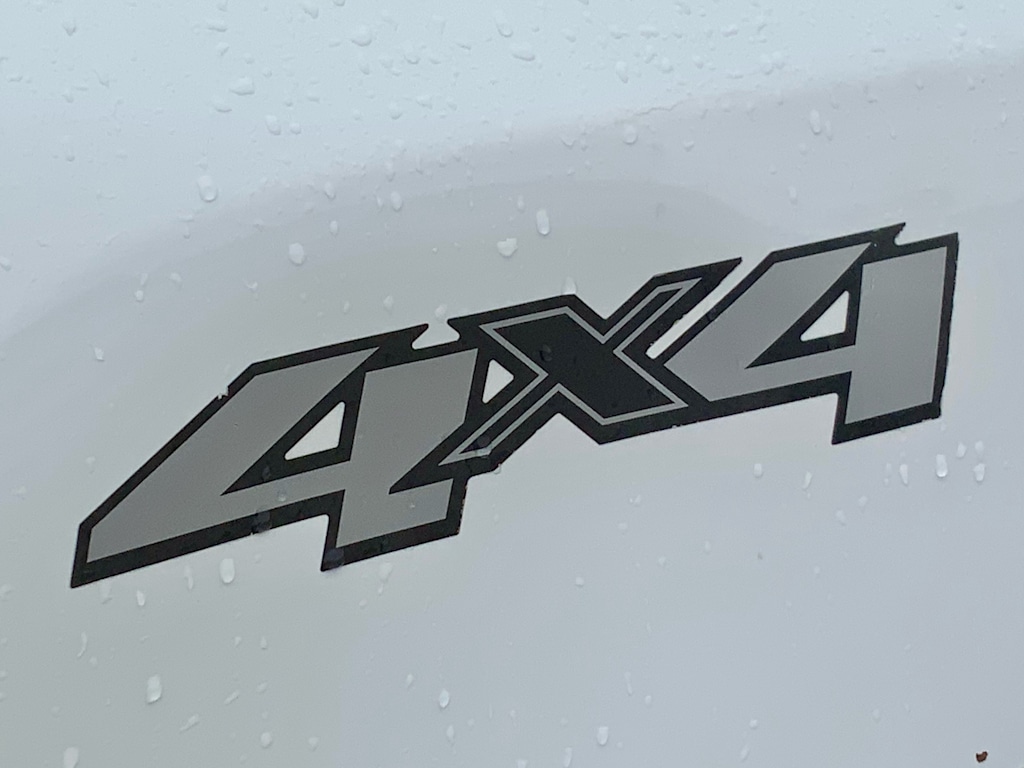 Thumbnail: 2012 Chevrolet Silverado 3500 - 28