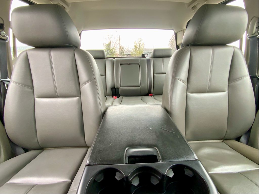 Thumbnail: 2012 Chevrolet Silverado 3500 - 32