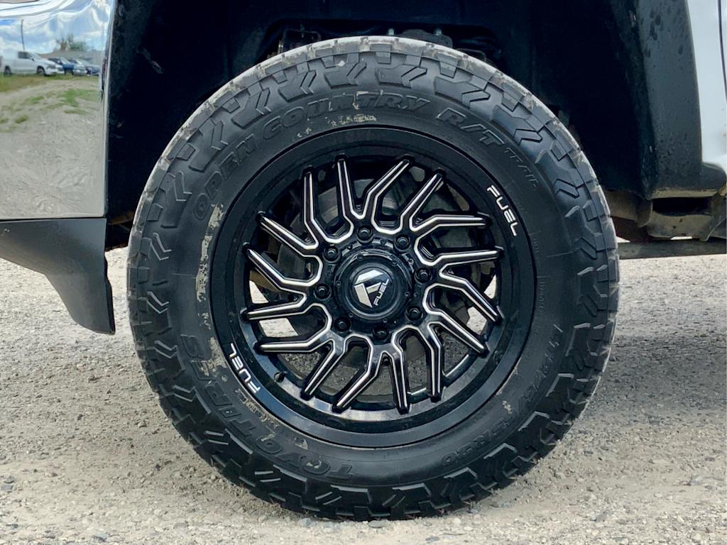 Thumbnail: 2015 Chevrolet Silverado 3500 - 8