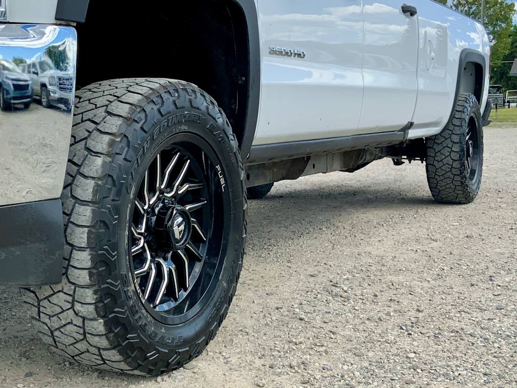 Thumbnail: 2015 Chevrolet Silverado 3500 - 25