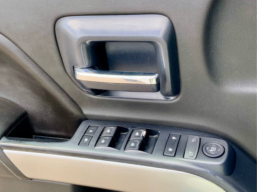Thumbnail: 2015 Chevrolet Silverado 3500 - 38
