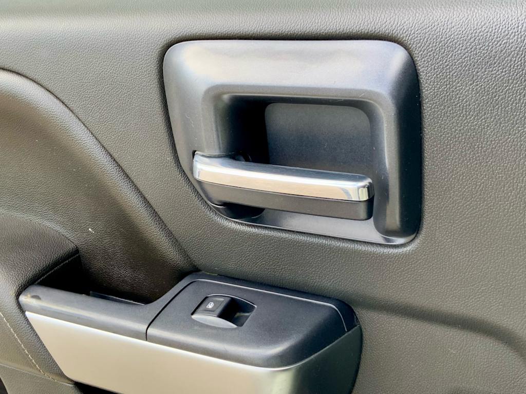 Thumbnail: 2015 Chevrolet Silverado 3500 - 40