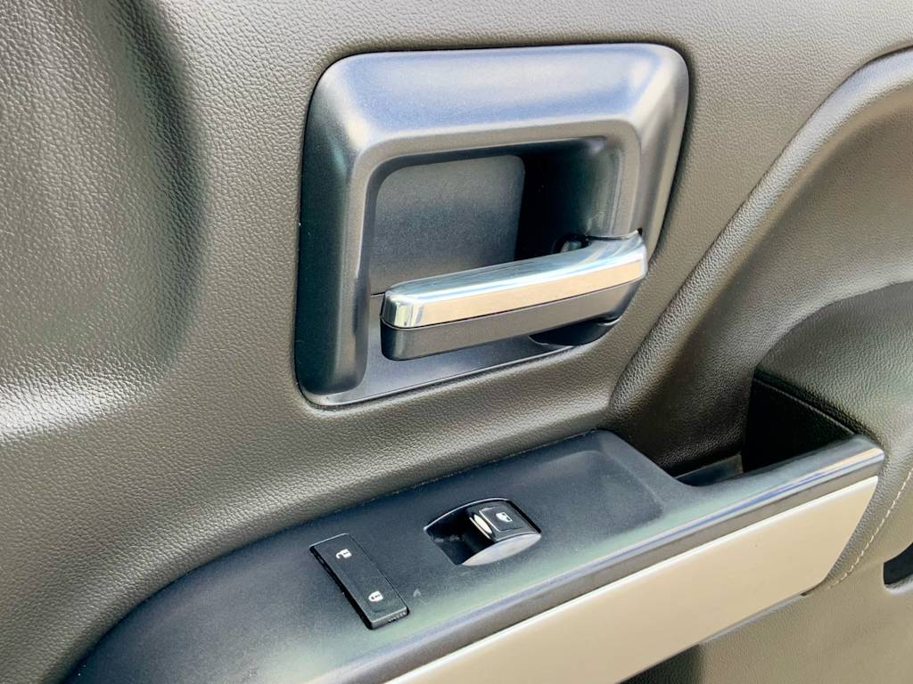 Thumbnail: 2015 Chevrolet Silverado 3500 - 39