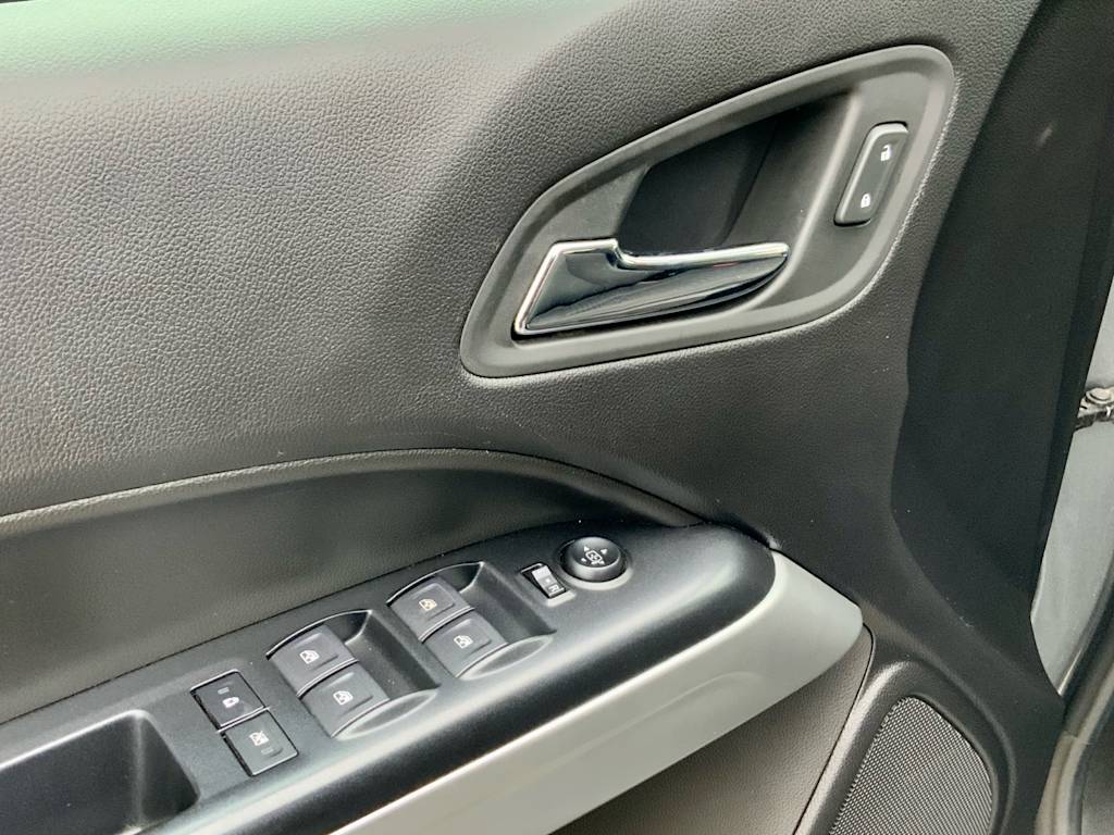 Thumbnail: 2019 Chevrolet Colorado - 54