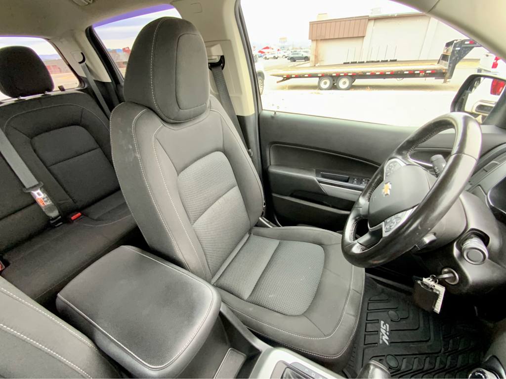 Thumbnail: 2019 Chevrolet Colorado - 36