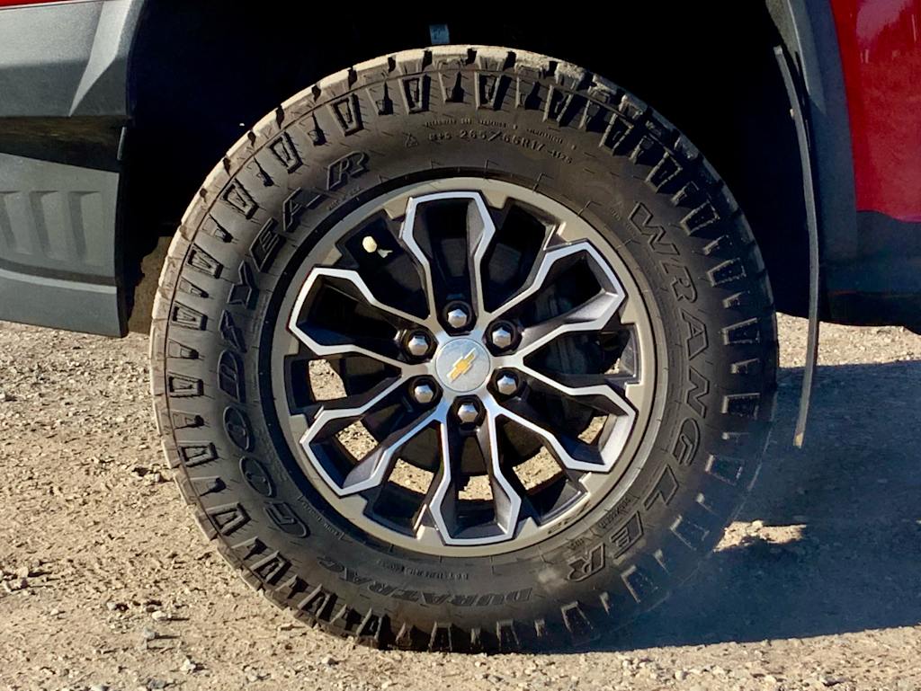 Thumbnail: 2019 Chevrolet Colorado - 28