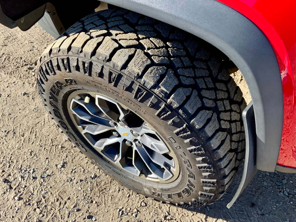 Thumbnail: 2019 Chevrolet Colorado - 29