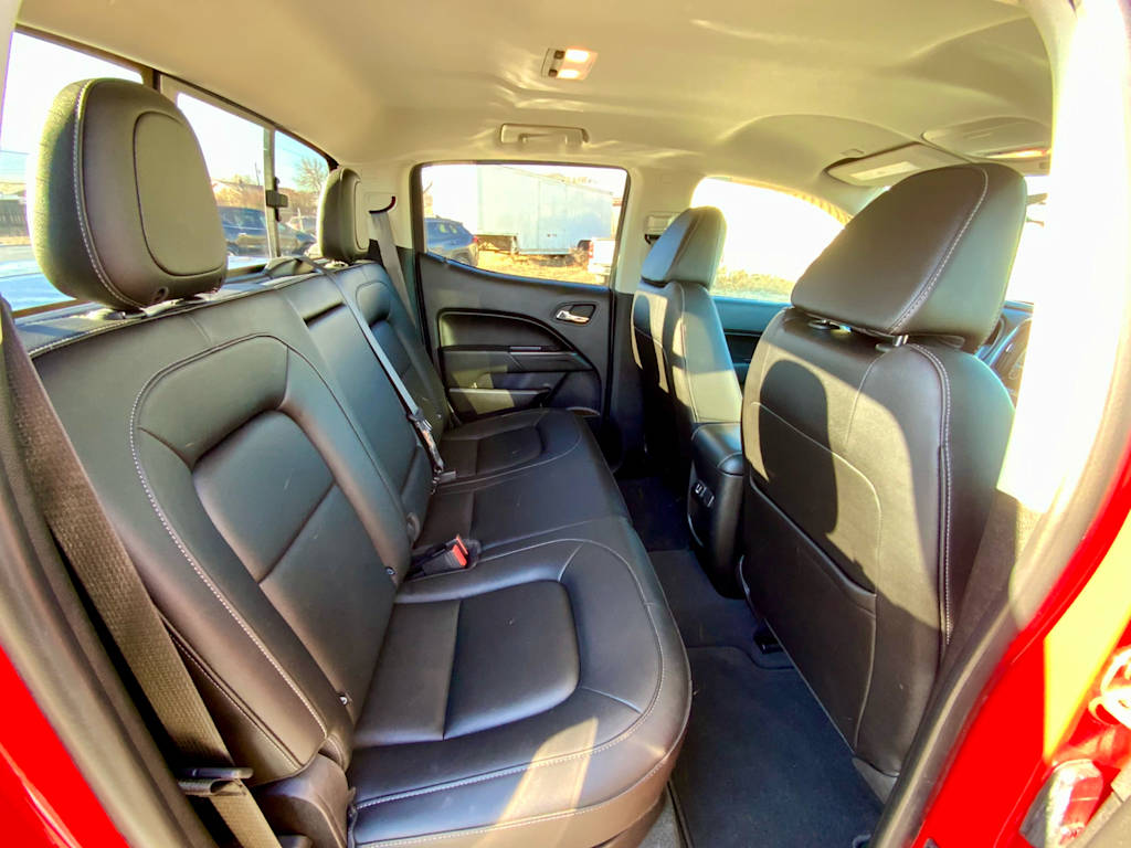 Thumbnail: 2019 Chevrolet Colorado - 32