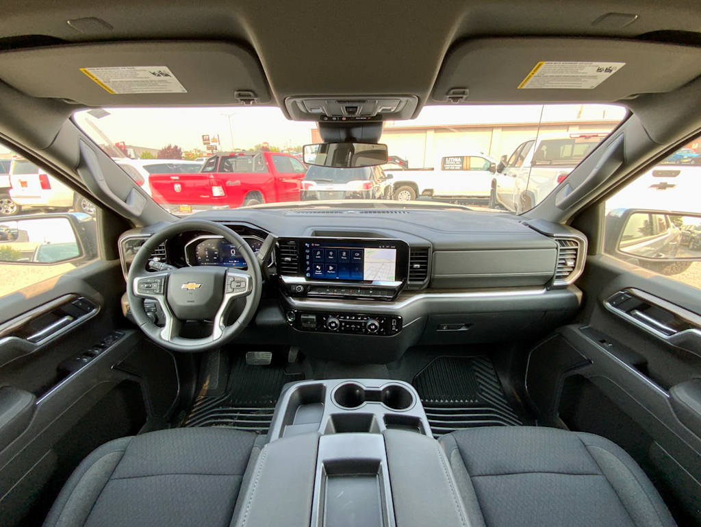 Thumbnail: 2026 Chevrolet Silverado 1500 - 2