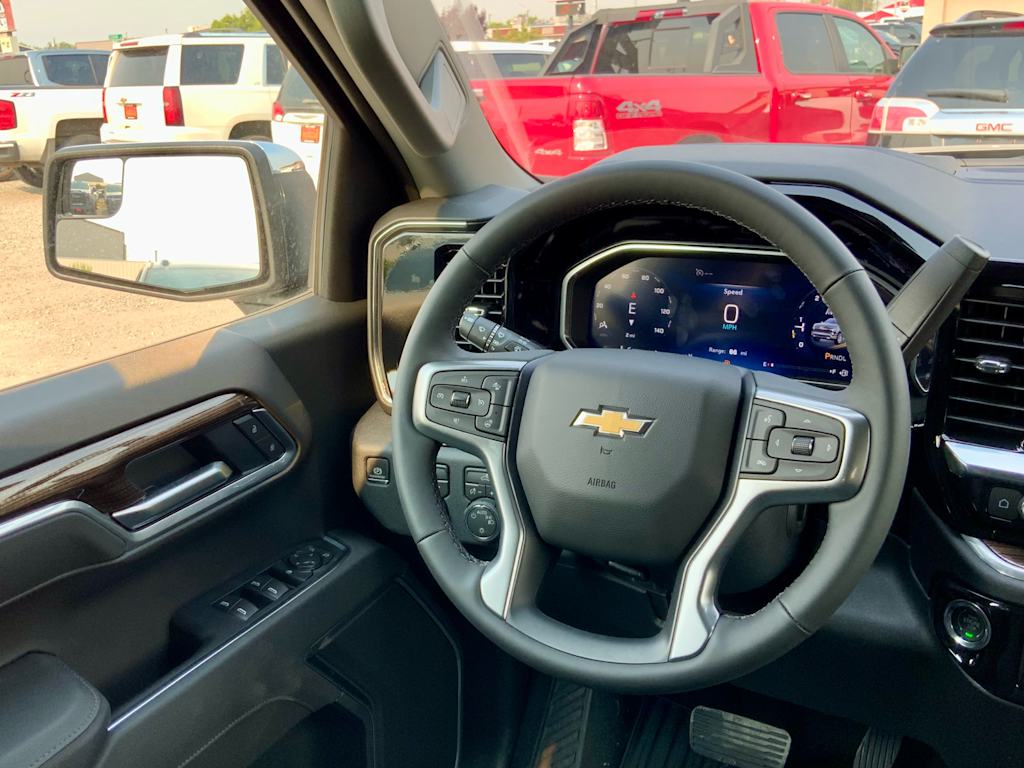 Thumbnail: 2026 Chevrolet Silverado 1500 - 13