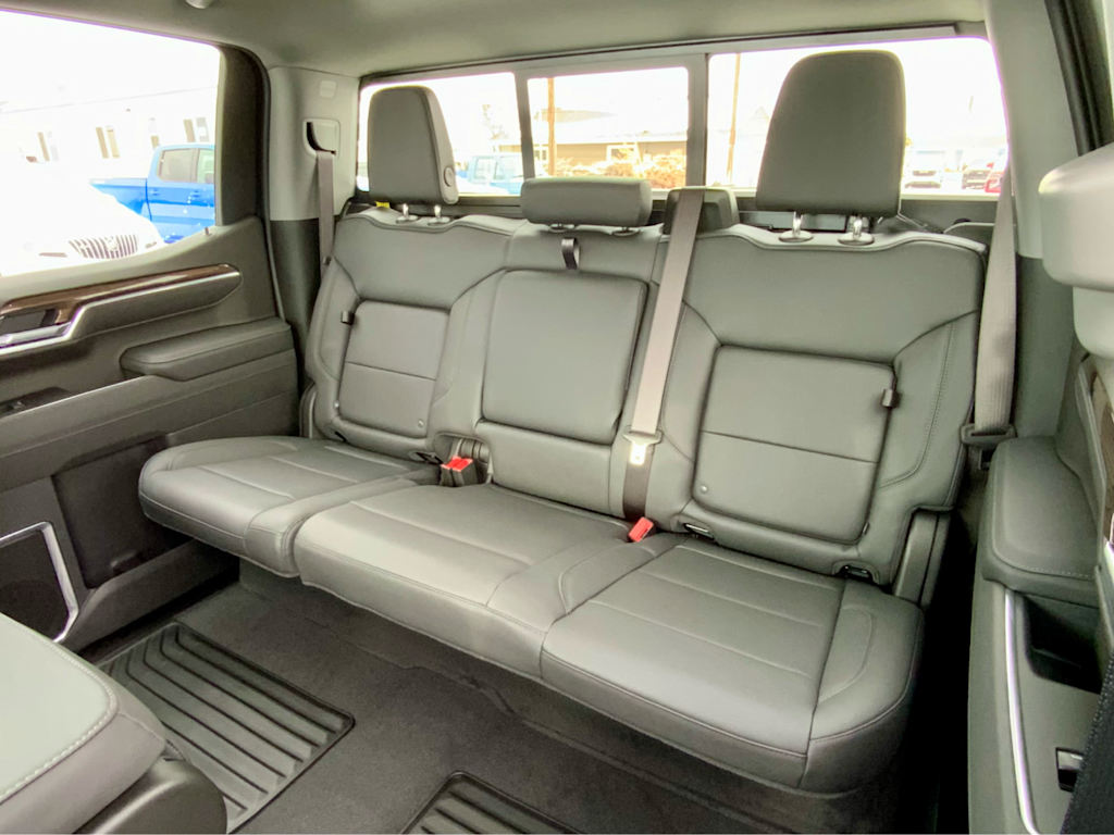 Thumbnail: 2026 Chevrolet Silverado 1500 - 33