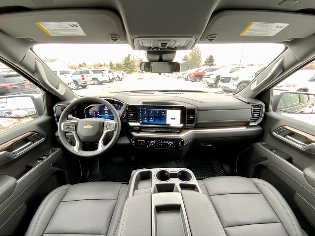Thumbnail: 2026 Chevrolet Silverado 1500 - 2