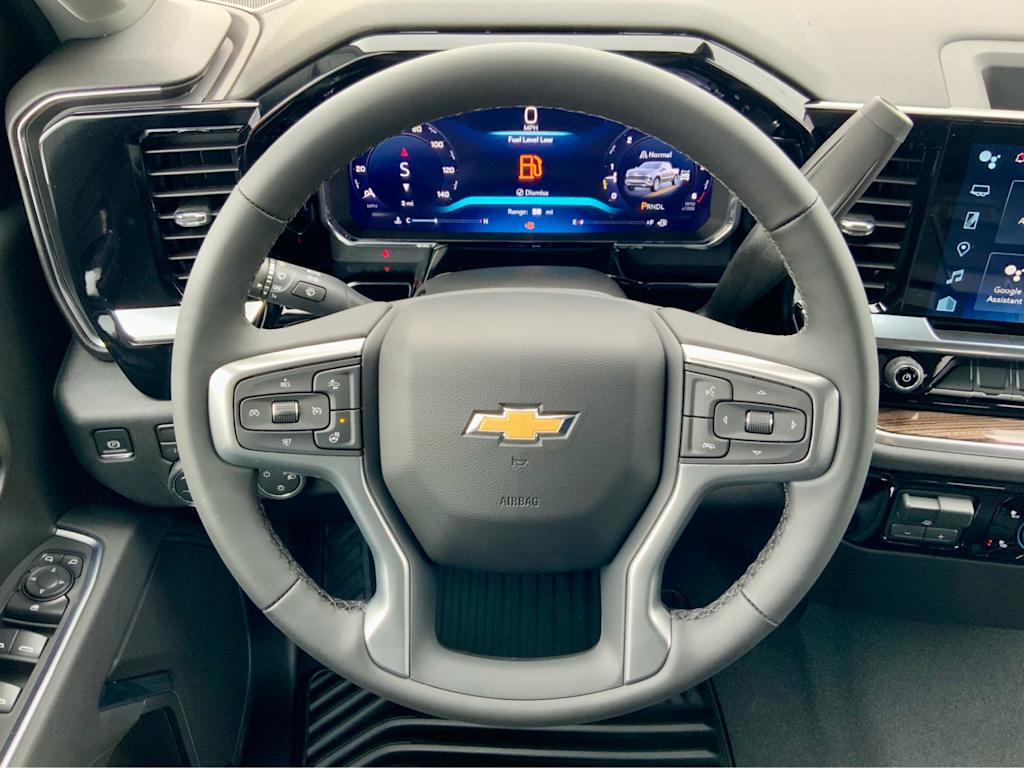 Thumbnail: 2026 Chevrolet Silverado 1500 - 40