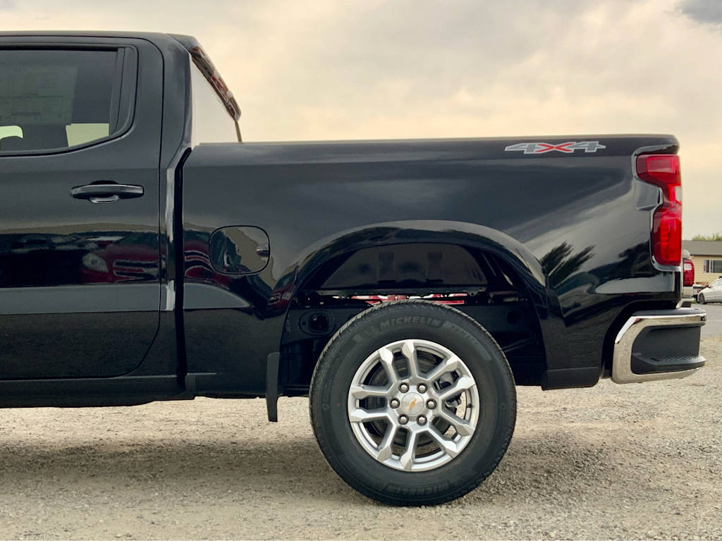 Thumbnail: 2026 Chevrolet Silverado 1500 - 24