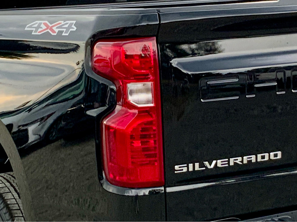 Thumbnail: 2026 Chevrolet Silverado 1500 - 27